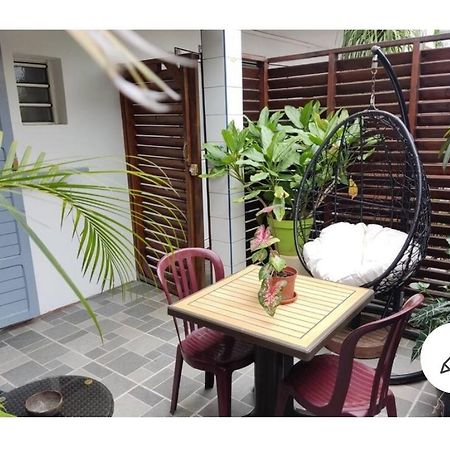 Appartements Et Chambres En Coeur De Ville Saint-Denis - Entree Autonome - Check In 14H30- Kültér fotó