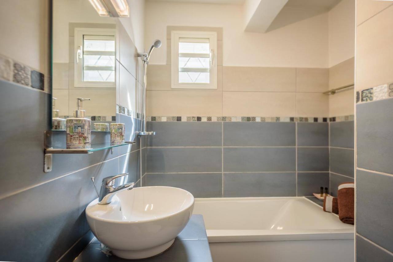Appartements Et Chambres En Coeur De Ville Saint-Denis - Entree Autonome - Check In 14H30- Kültér fotó